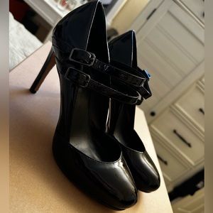 Via Spiga double strap Black Patten Leather pumps